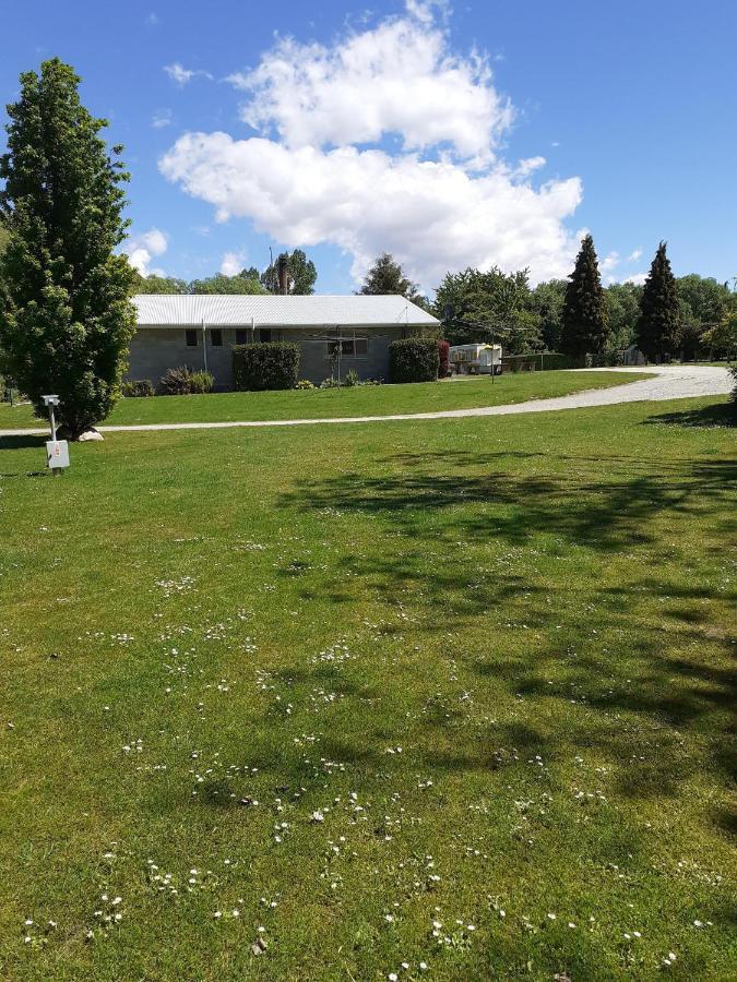 Millers Flat Holiday Park Exterior photo